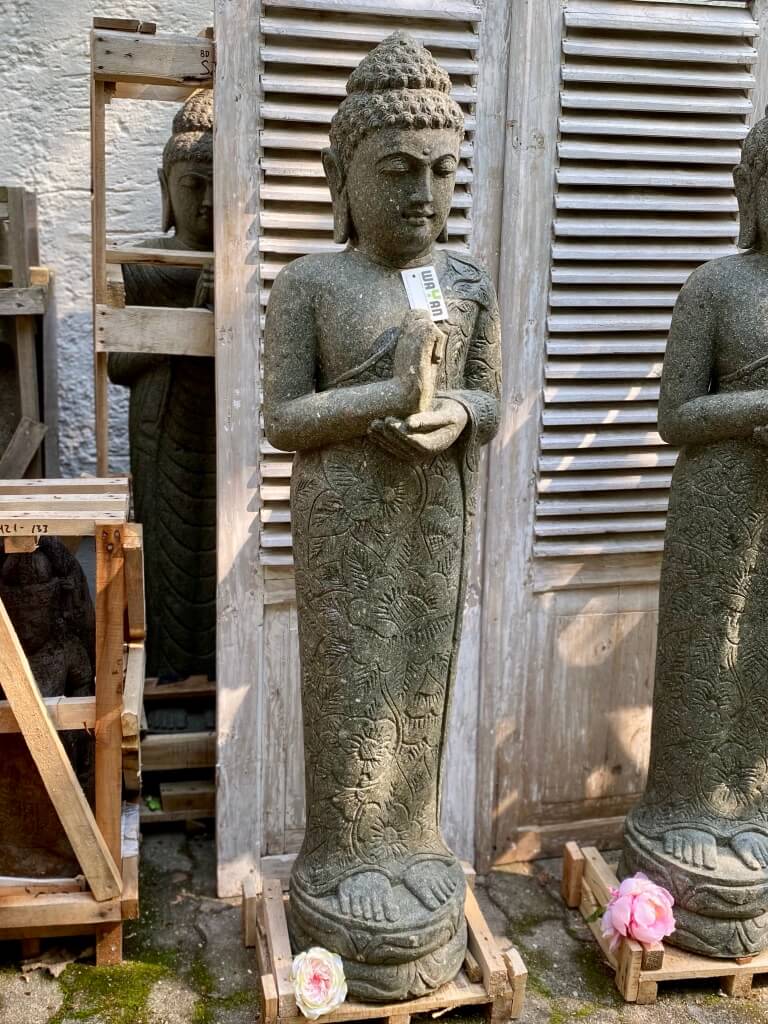 Buddha Steinstatue stehend  154 cm