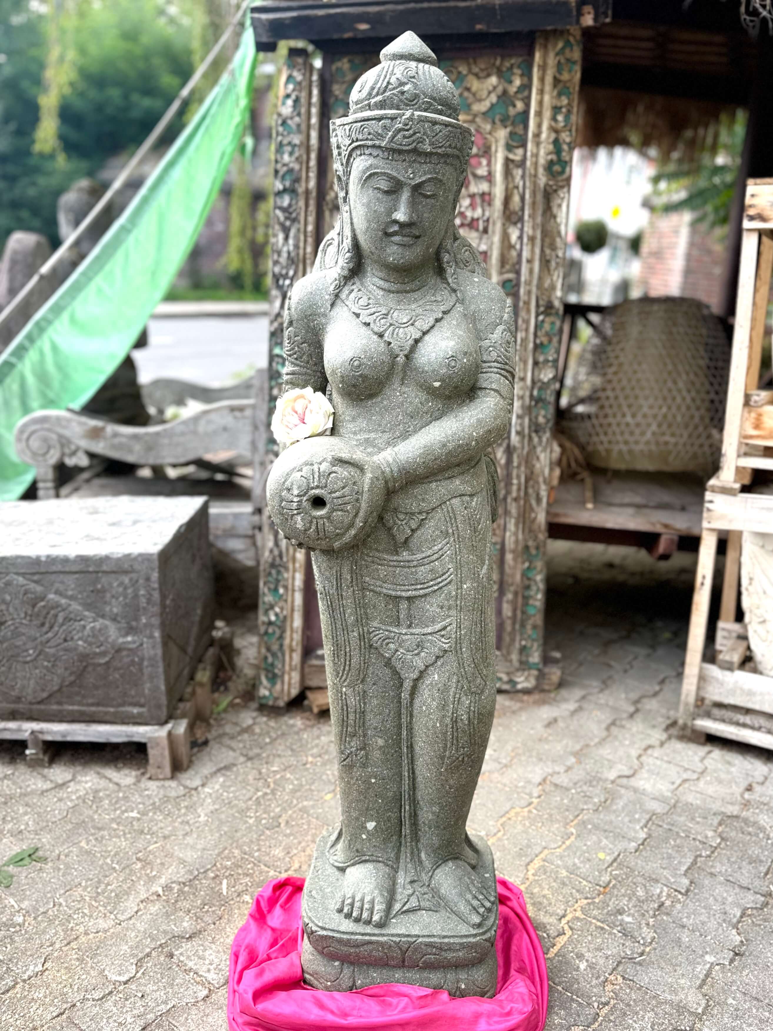 Dewi Brunnenfigur mit Lebenselixier 153 cm