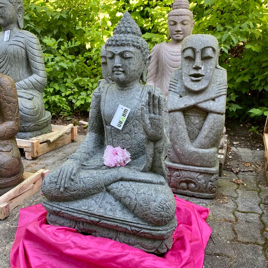 Buddhaskulptur in Gewährungsgeste 86 cm