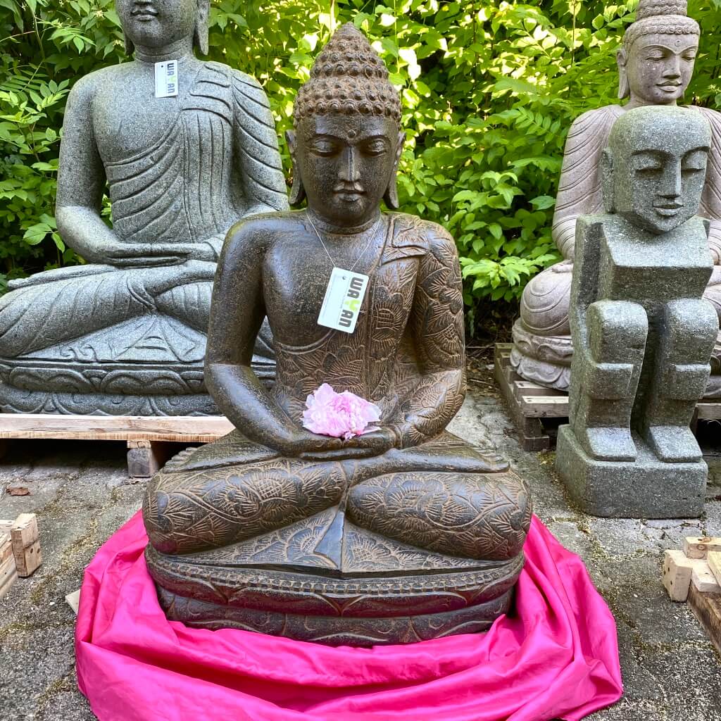 Buddhastatue echter Flussstein 87 cm