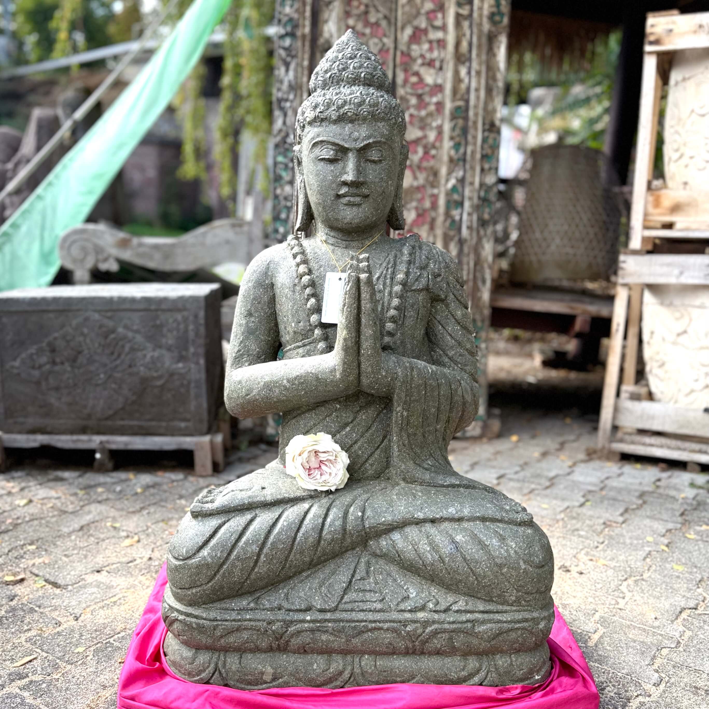 Buddha Skulptur mit Mala 105 cm