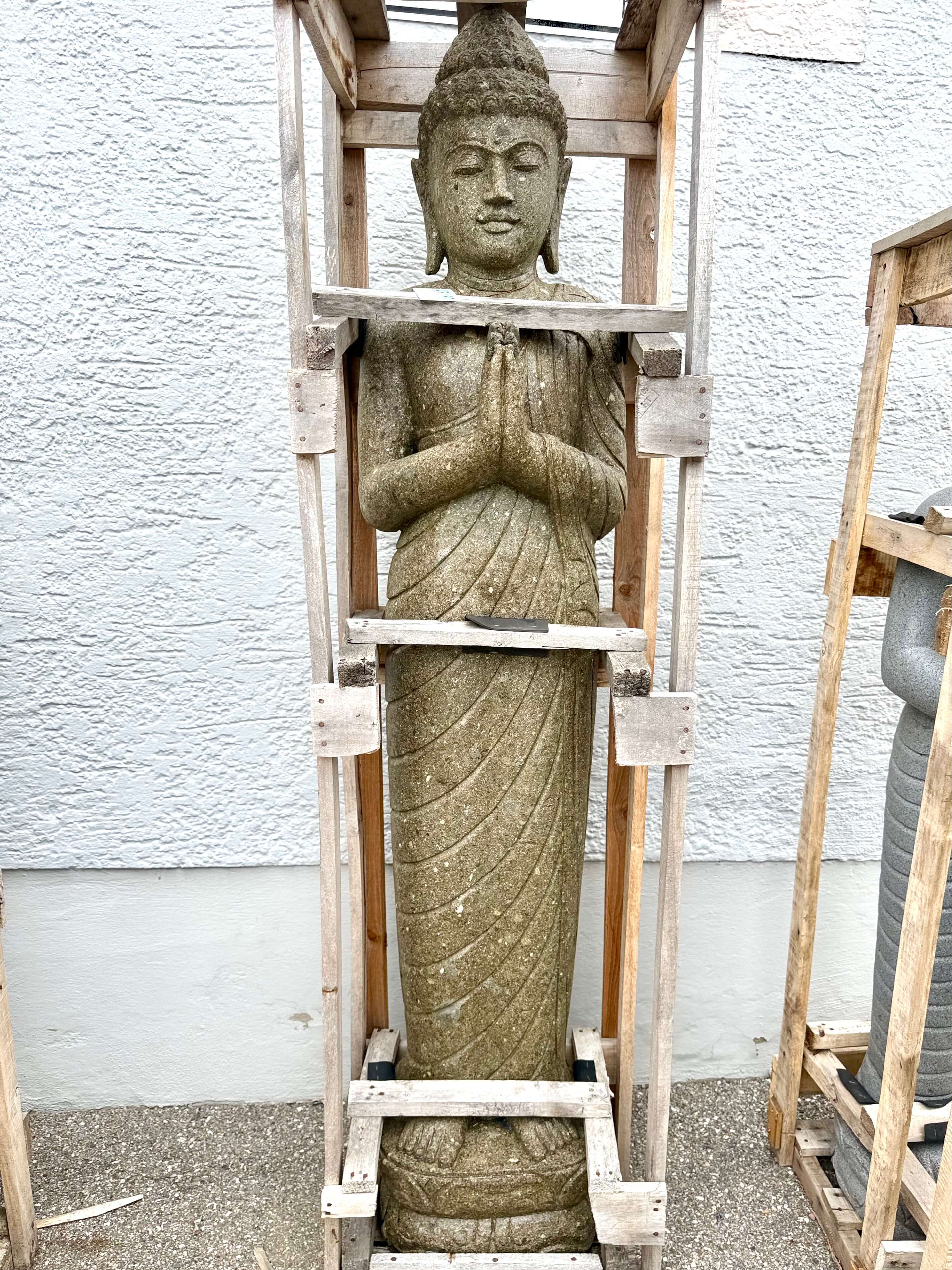 große Buddhastatue stehend 183 cm