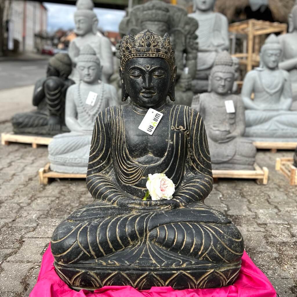 Buddha King erlesener Flussstein 80 cm