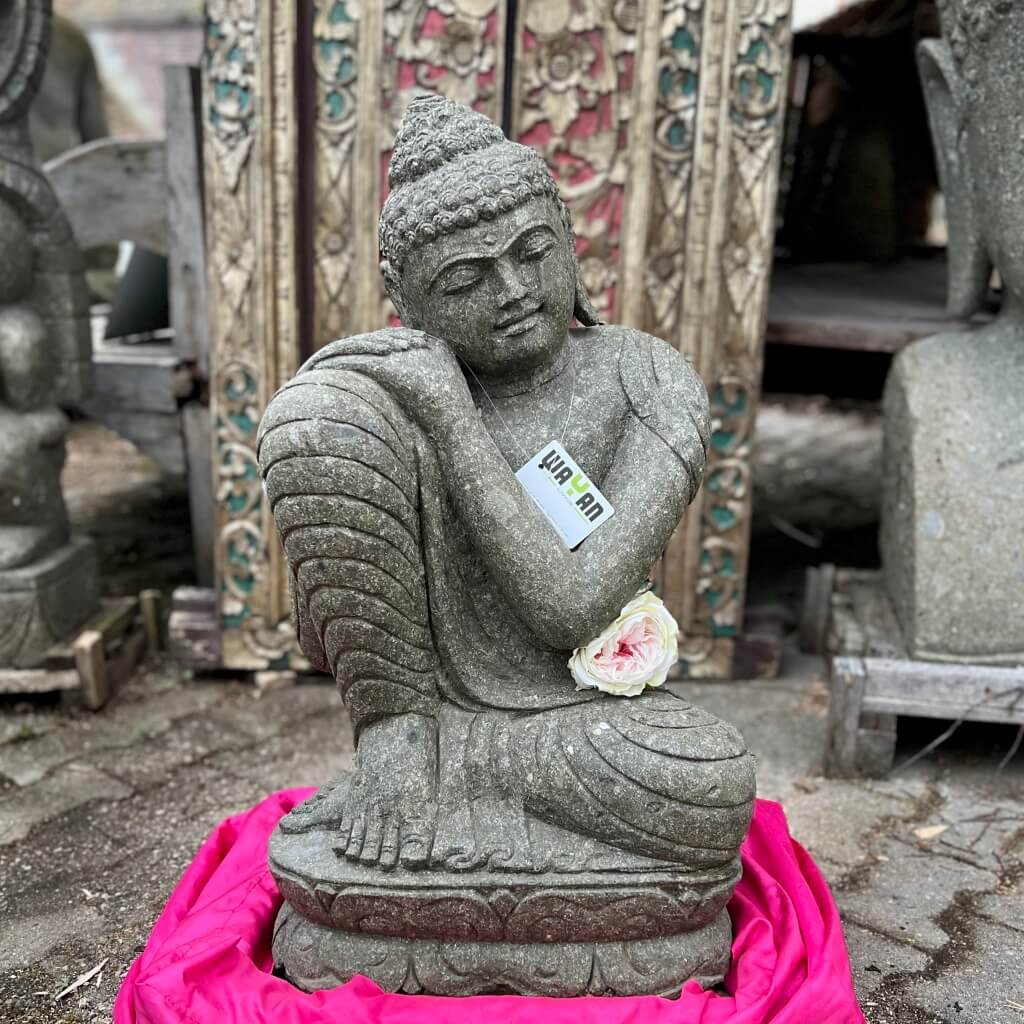Träumender Buddha Steinfigur 80 cm