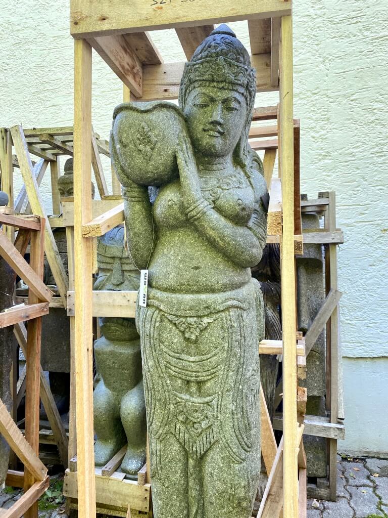 Göttin Dewi mit Lebenselixier 151 cm