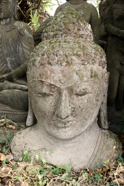 Buddhabüste mit Monsoonfinish
