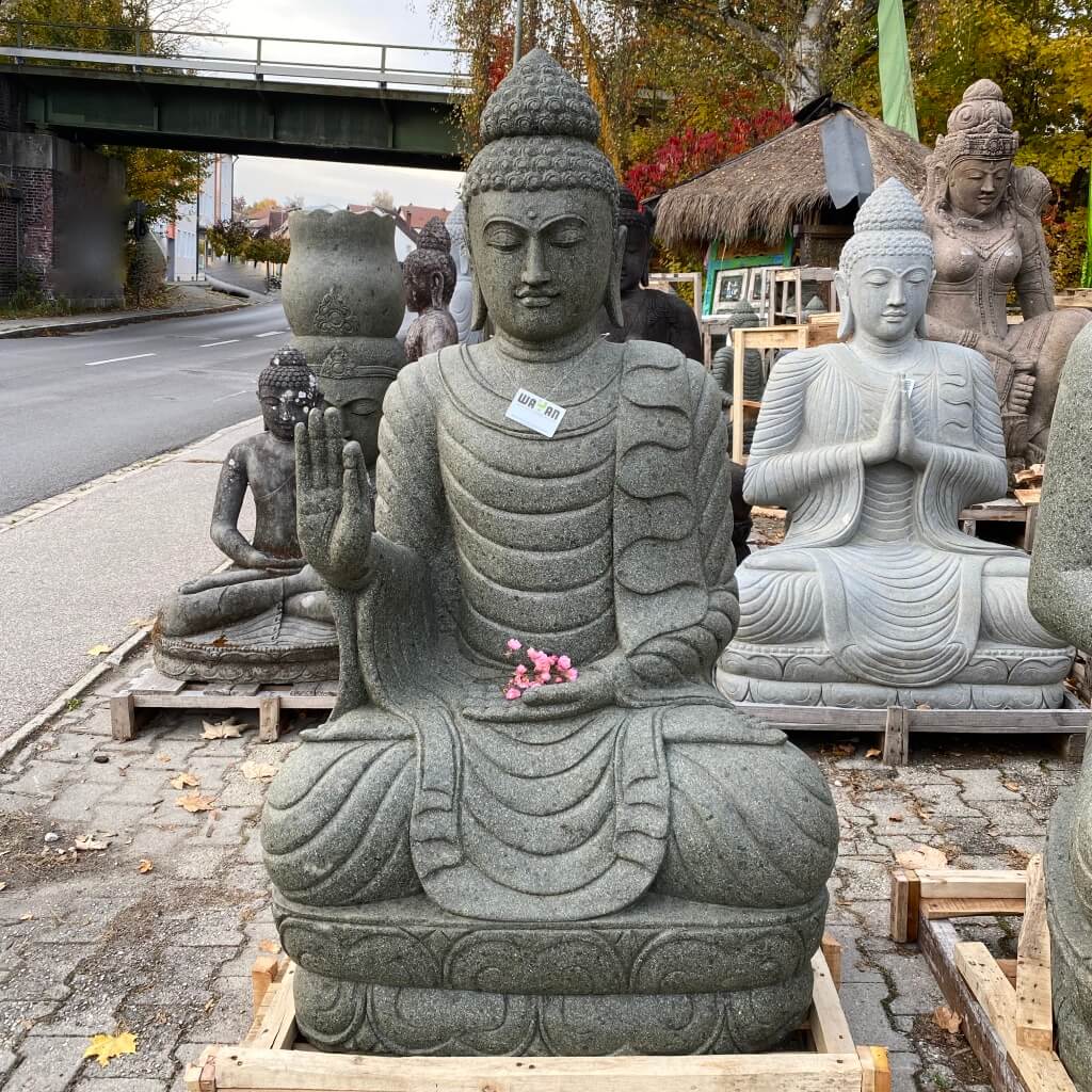 mächtige Buddhastatue Gewährungsgeste 160 cm