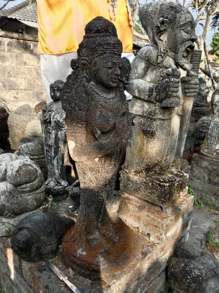 Steinstatue Göttin Dewi 95 cm