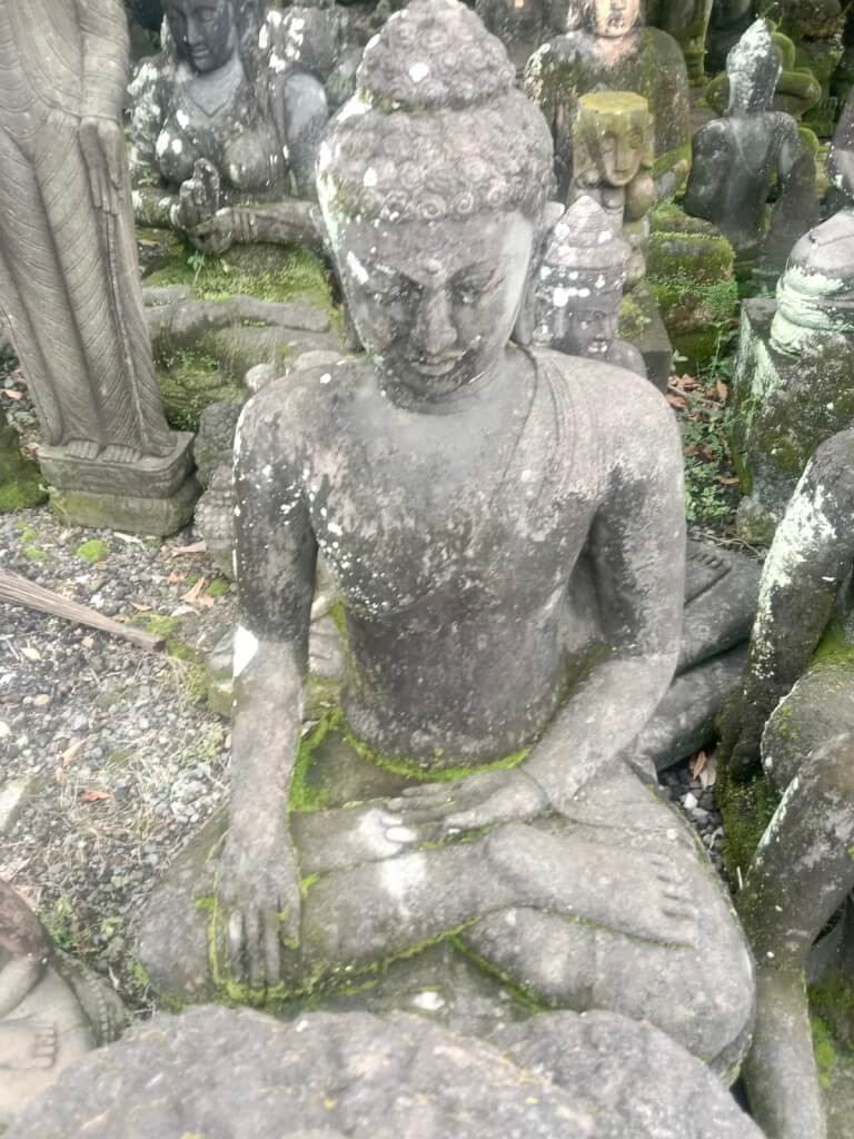 Buddha Monsoon Steinstatue 110 cm