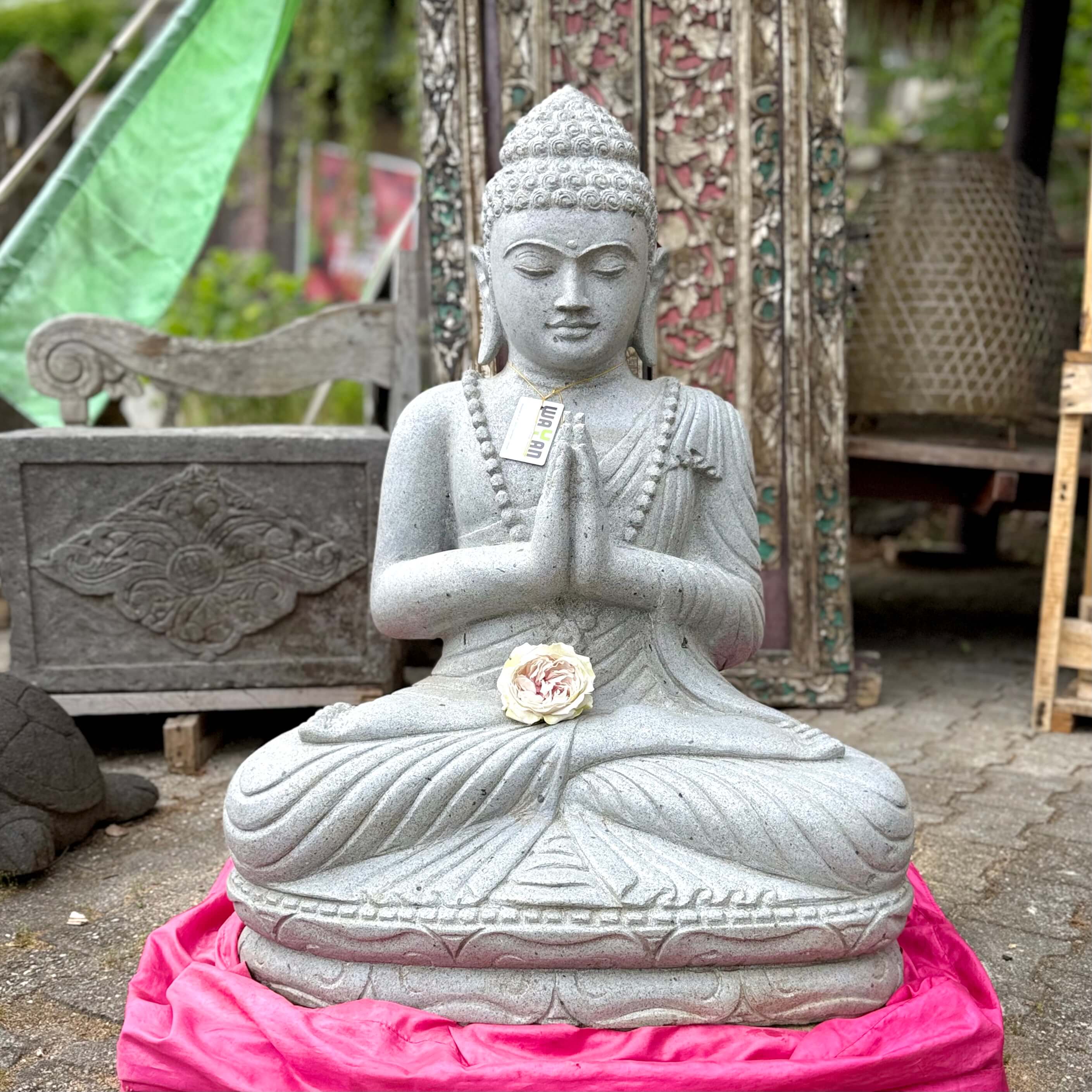 Buddha Skulptur Riverstone mit Gebetskette 101 cm