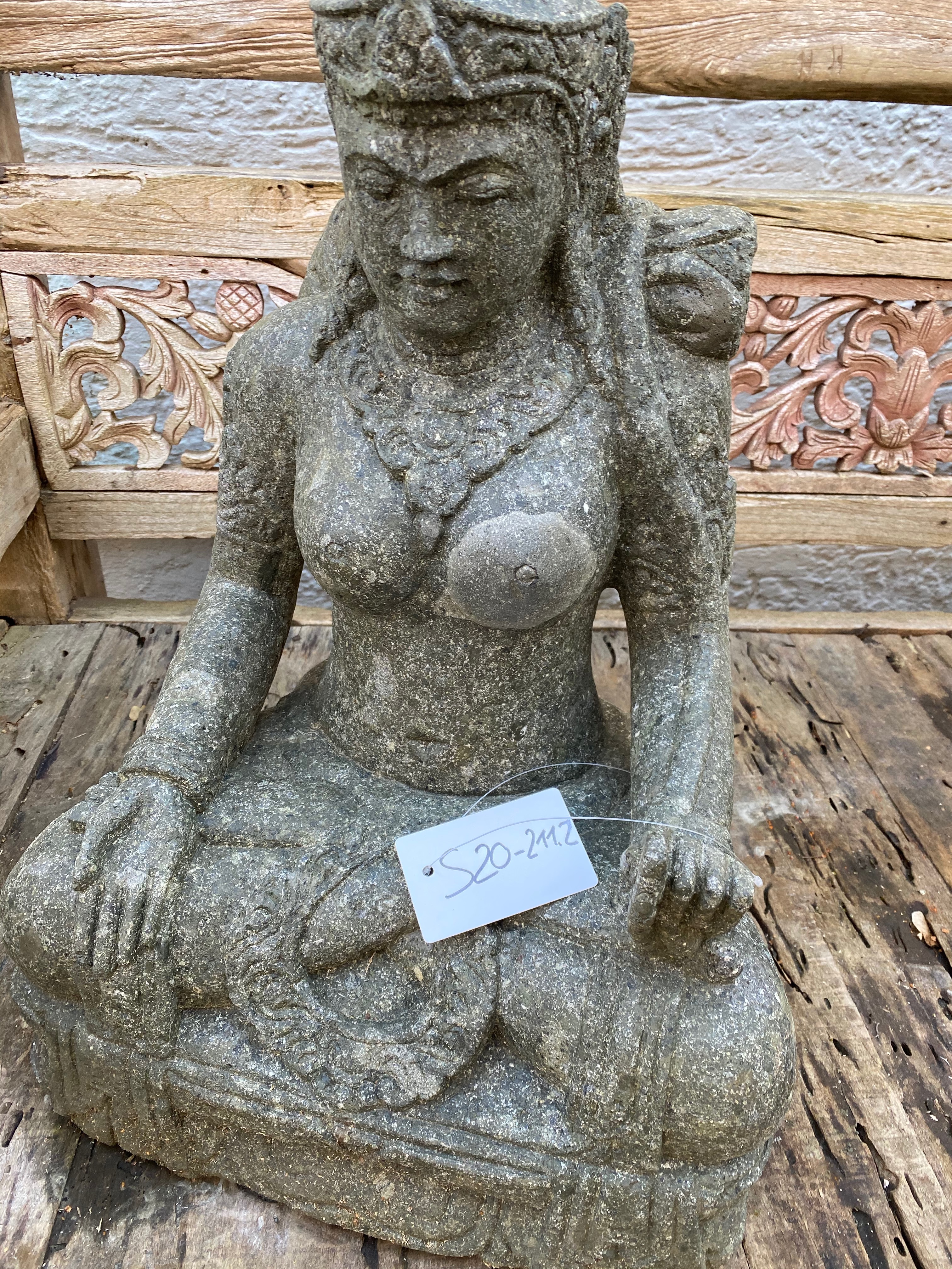 Göttin Dewi Steinstatue 60 cm 