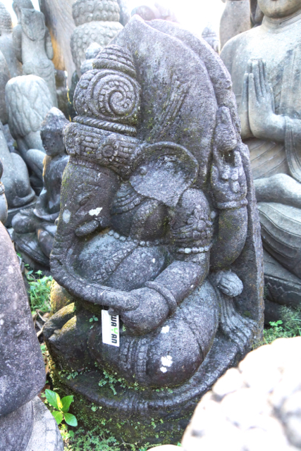 perfekter Ganesha für den Asiagarten