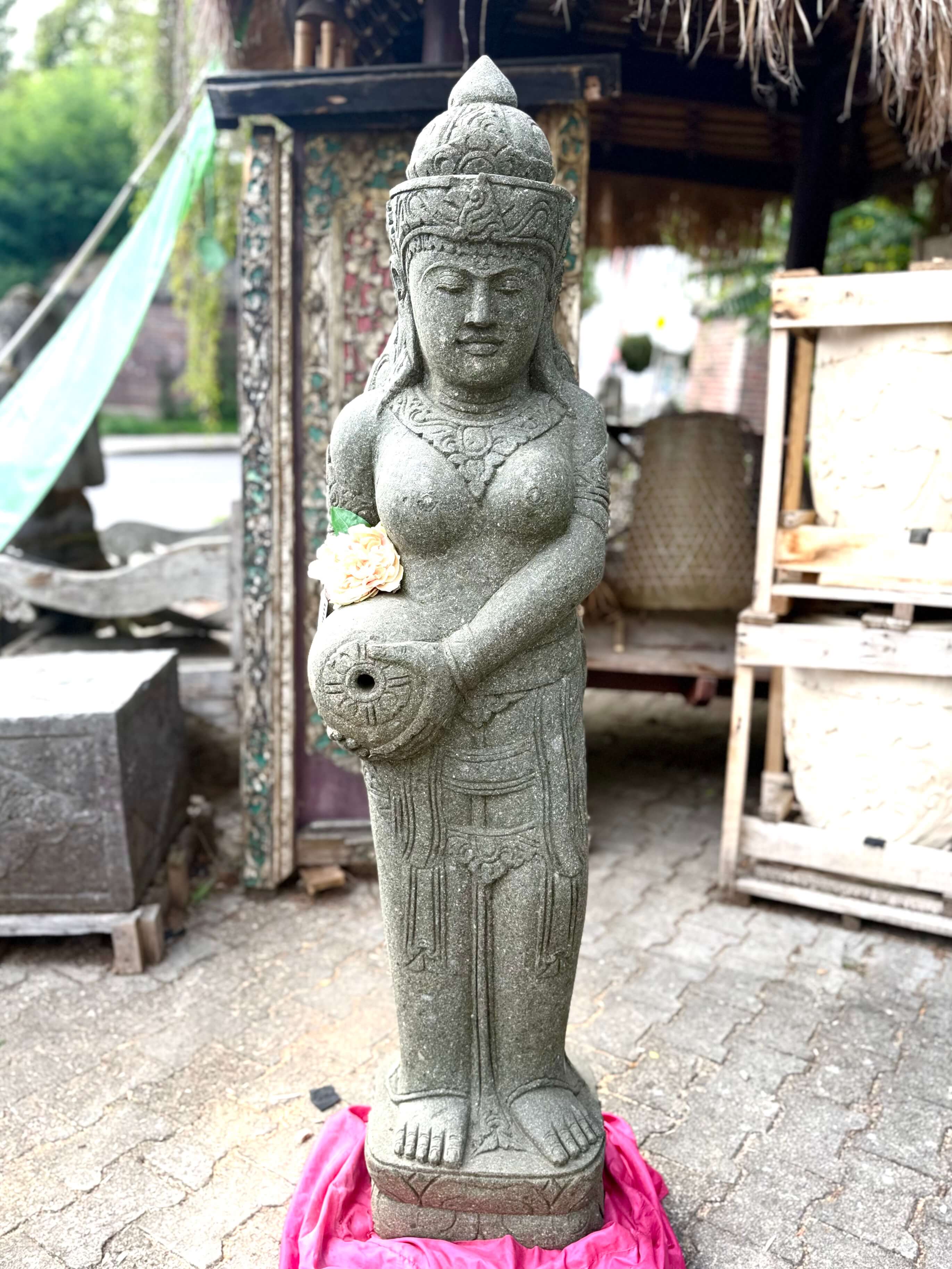 Gartenfigur Göttin Dewi Gentong 153 cm