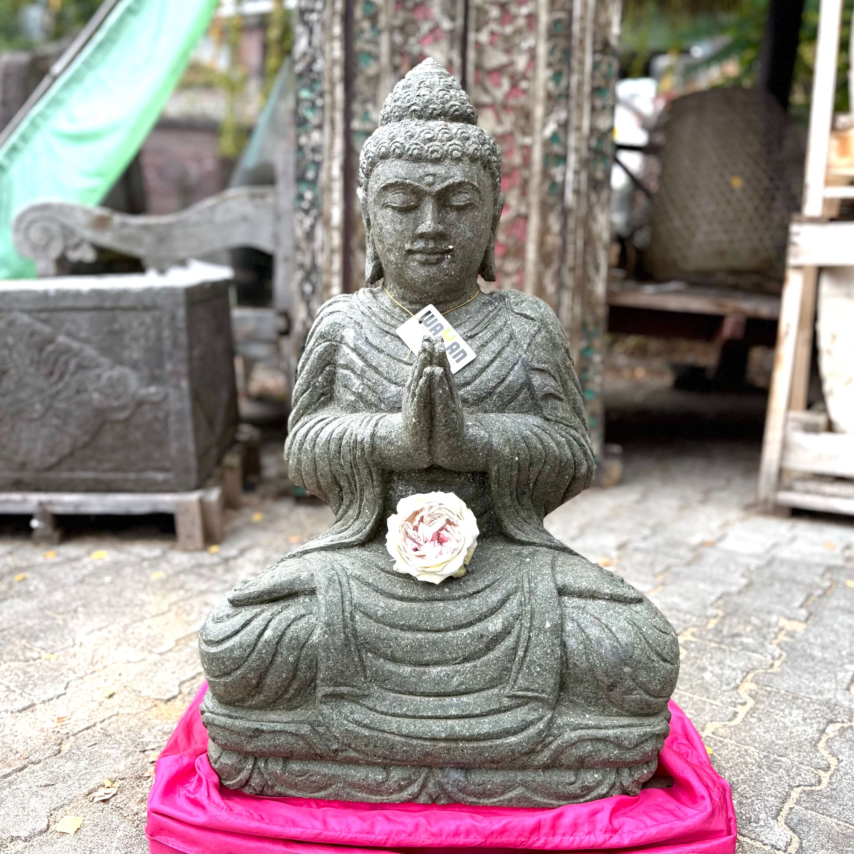 Namaste Buddha Steinskulptur 82 cm
