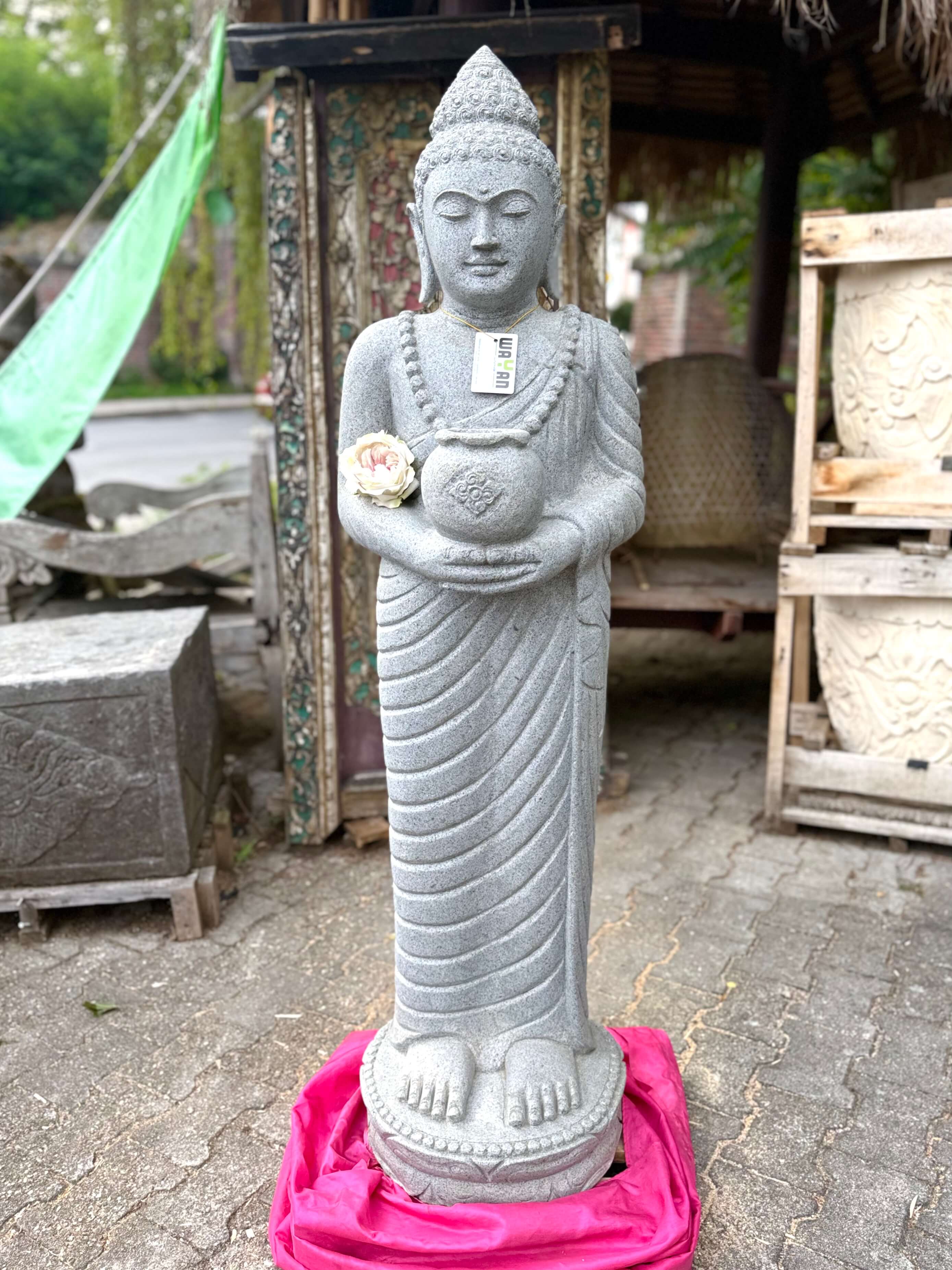 Medizinbuddha Steinstatue mit Mala 152 cm