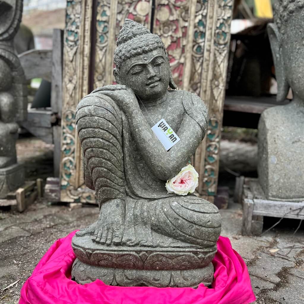 Träumender Buddha Steinfigur 80 cm