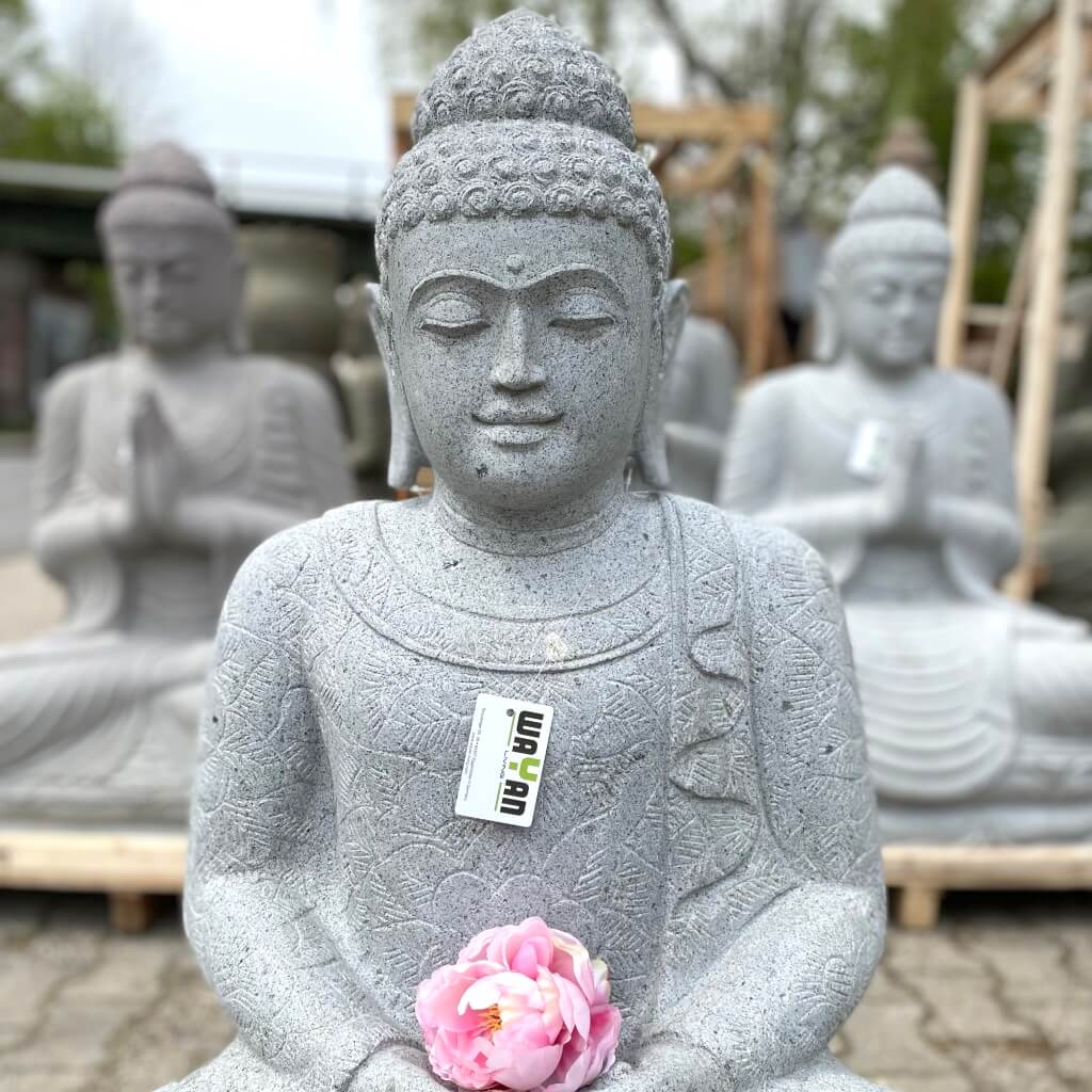 wertvolle Buddhaskulptur Riverstone 105 cm
